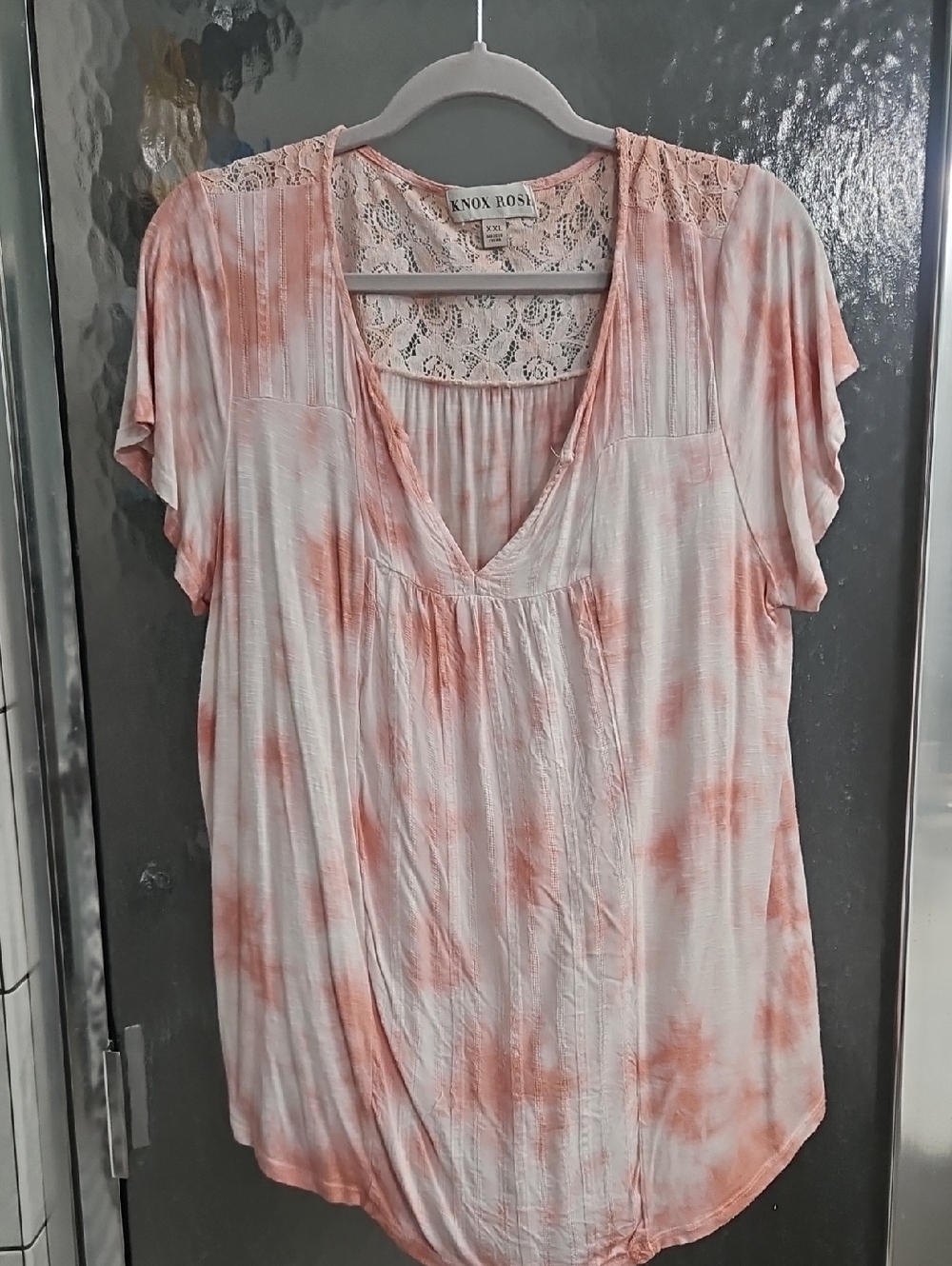 Knox Rose Peach and White Tie-Dye V-Neck Tunic with Lace Yoke